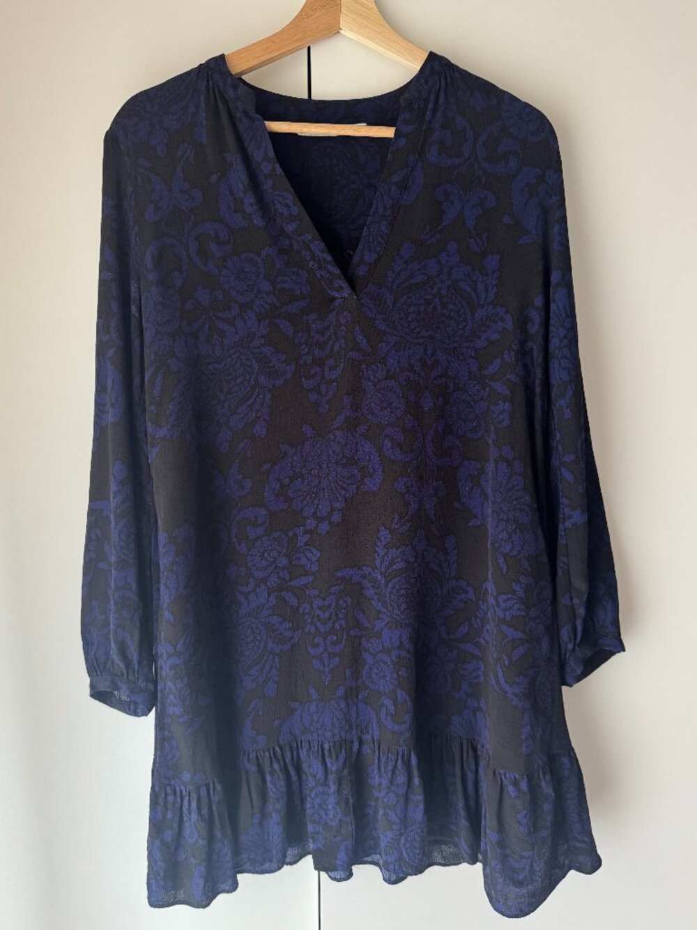 Floral tunic dress in black & royal blue - M